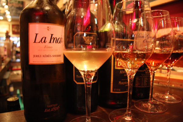 メディア記者とのノミニケーションは大事