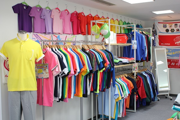 あなたの会社のオリジナルＴシャツを作成しよう！編集部も「創業手帳Tシャツ」を作ってみた