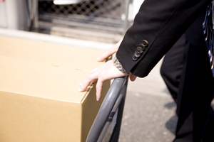 強制調査イメージ