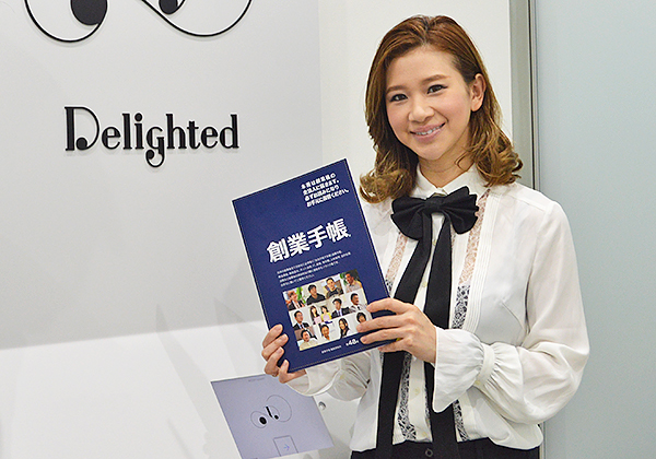 受付の経験だけは、誰にも負けない receptionist