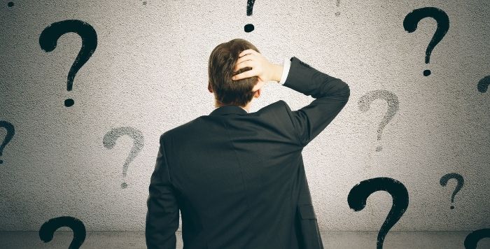 疑問をもつサラリーマン