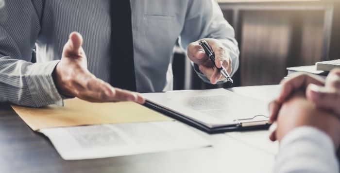 起業するときには一人で悩まず誰かに相談しよう