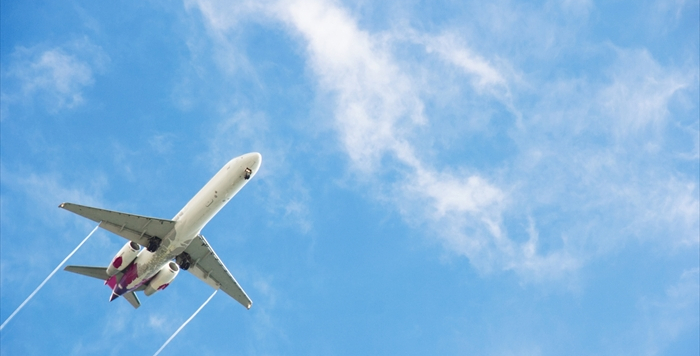 航空業界　ファイブフォース分析の事例