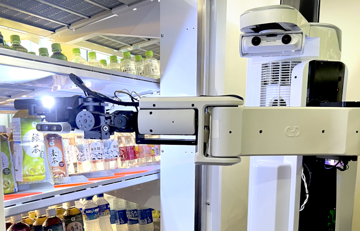 テレイグジスタンス社のドリンク補充ロボット
