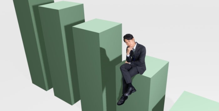 資金繰りを考える経営者